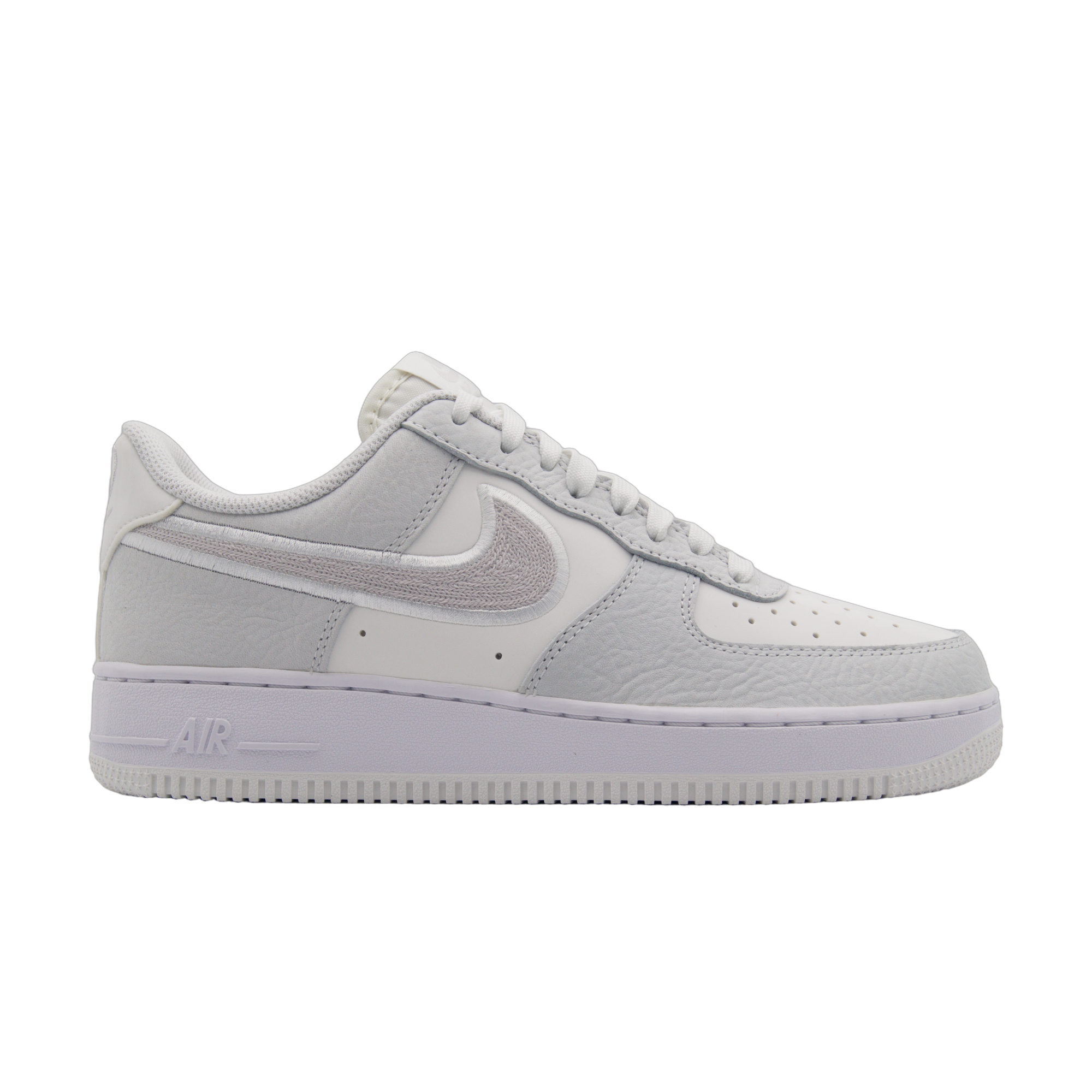 Nike Air Force 1 '07 LV8 Summit White Vast Grey – jasne sneakersy