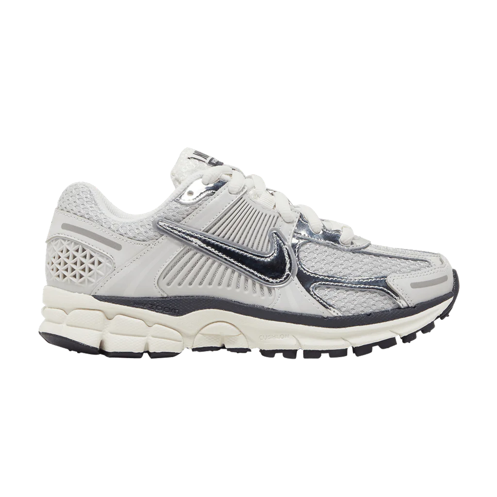 Nike Zoom Vomero 5 Photon Dust Metallic Silver (Women's) - buty sneakersy Offstreet
